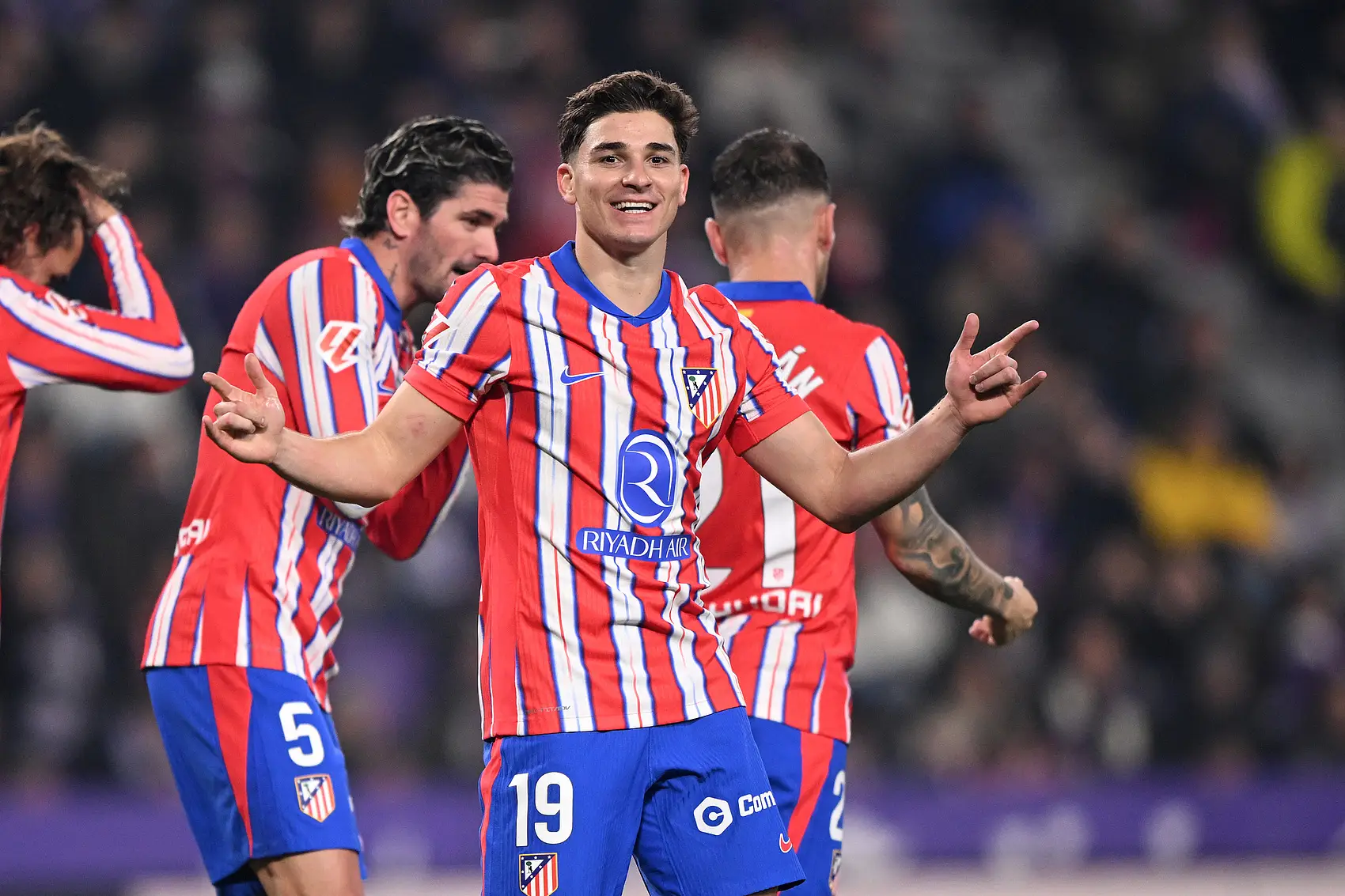 马赛欧冠征途：在荆棘中追寻荣耀